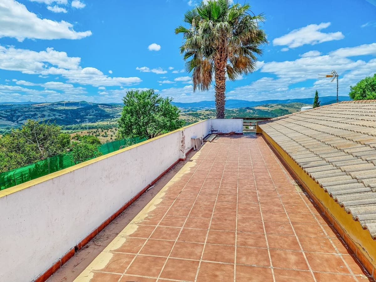 3 soveværelse Finca/Landehus til salg i Casares med swimmingpool garage - € 640.000 (Ref: 7792996)