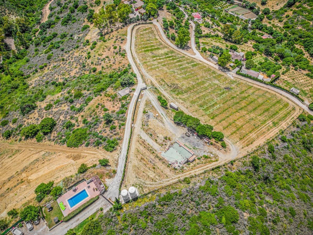 3 soveværelse Finca/Landehus til salg i Casares med swimmingpool garage - € 640.000 (Ref: 7792996)