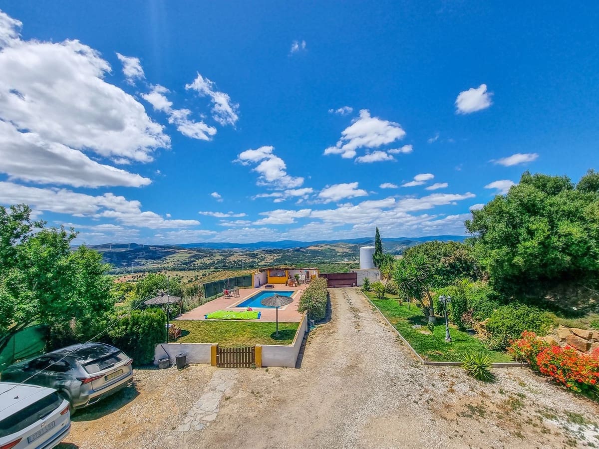 3 soveværelse Finca/Landehus til salg i Casares med swimmingpool garage - € 640.000 (Ref: 7792996)