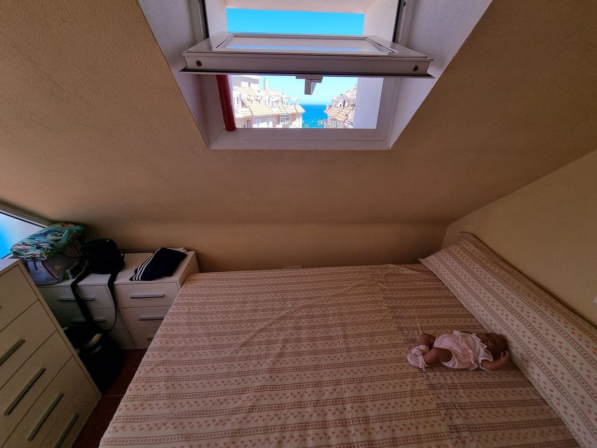 2 bedroom Penthouse for sale in San Luis de Sabinillas with pool - € 229,000 (Ref: 7793005)