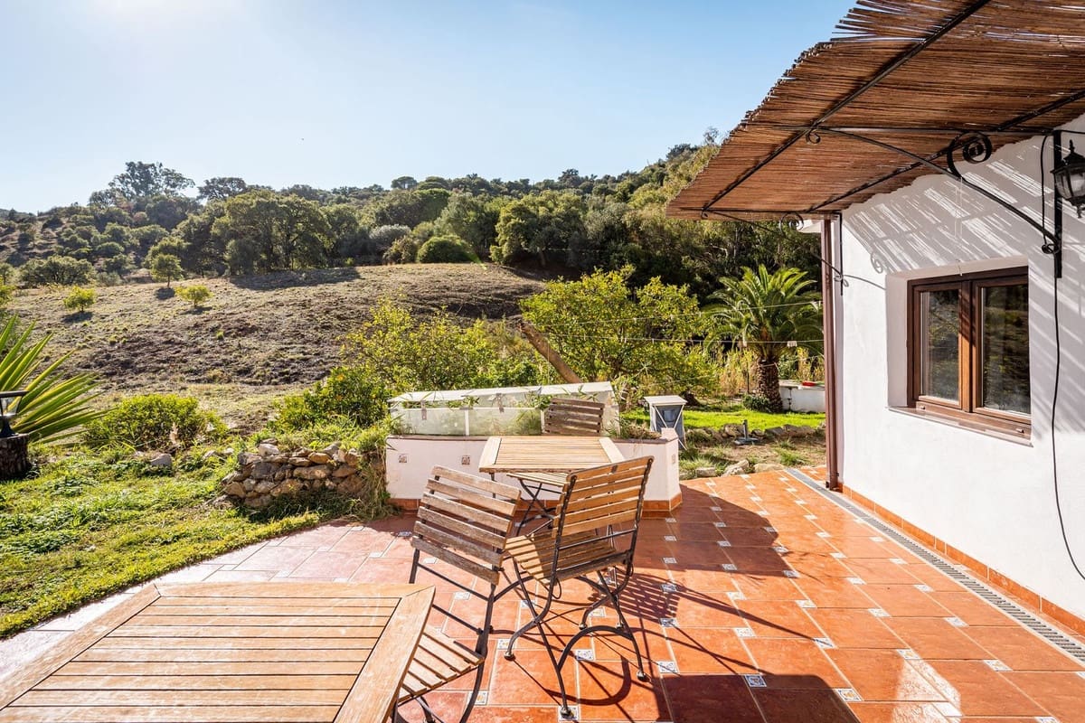 3 chambre Finca/Maison de Campagne à vendre à Casares avec piscine garage - 850 000 € (Ref: 7793031)