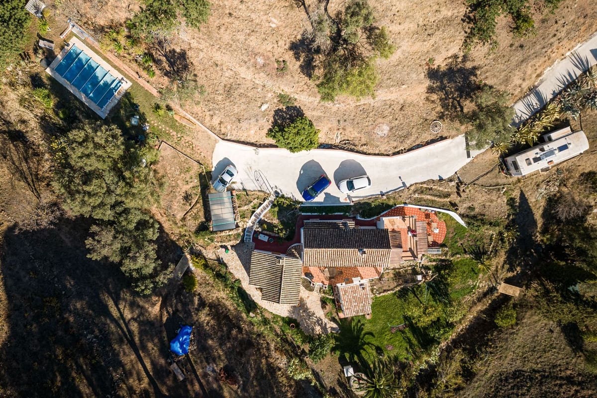 3 chambre Finca/Maison de Campagne à vendre à Casares avec piscine garage - 850 000 € (Ref: 7793031)