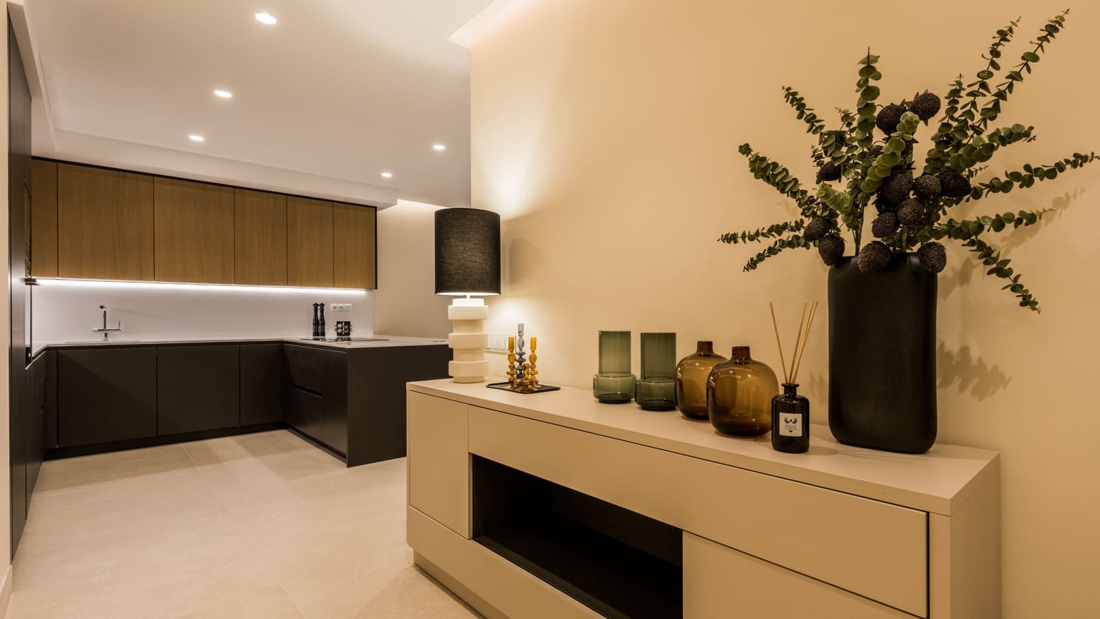 3 slaapkamer Appartement te koop in Estepona met zwembad garage - € 1.395.000 (Ref: 7793064)