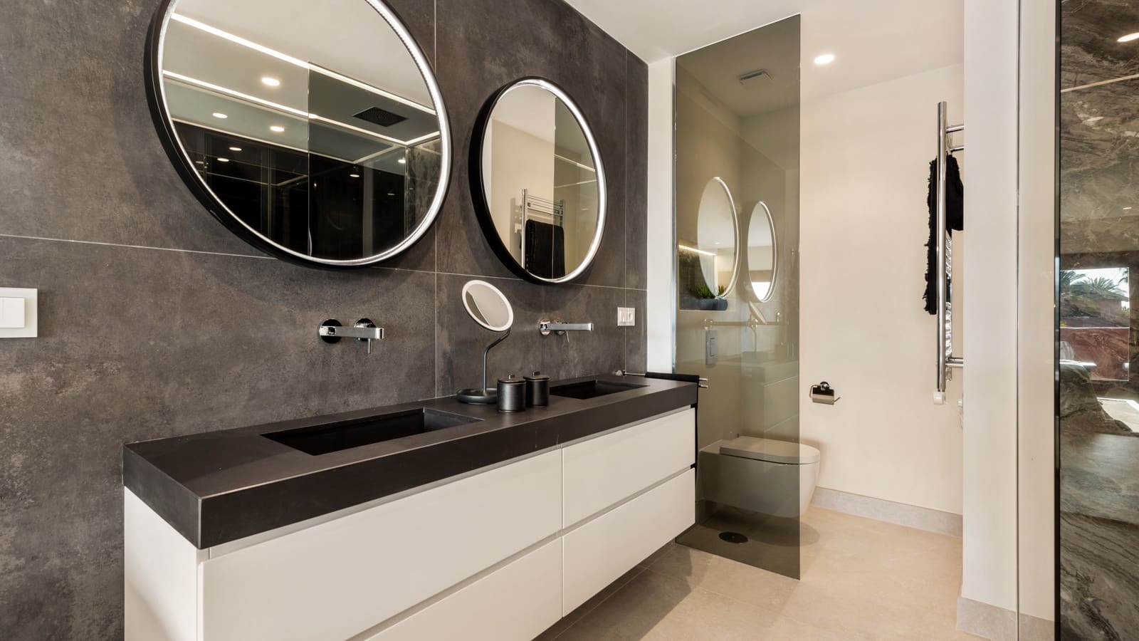 3 slaapkamer Appartement te koop in Estepona met zwembad garage - € 1.395.000 (Ref: 7793064)