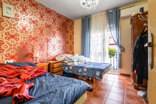 3 slaapkamer Huis te koop in Guadiaro, San Roque met garage - € 299.000 (Ref: 7793065)