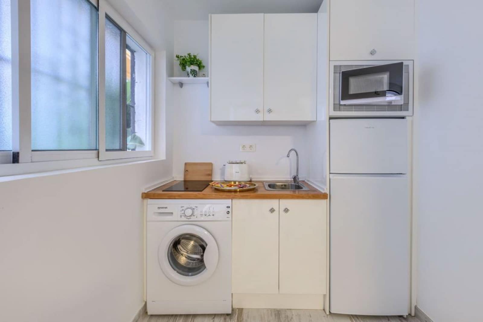 6 soveværelse Villa til salg i Marbella - € 1.250.000 (Ref: 7793075)