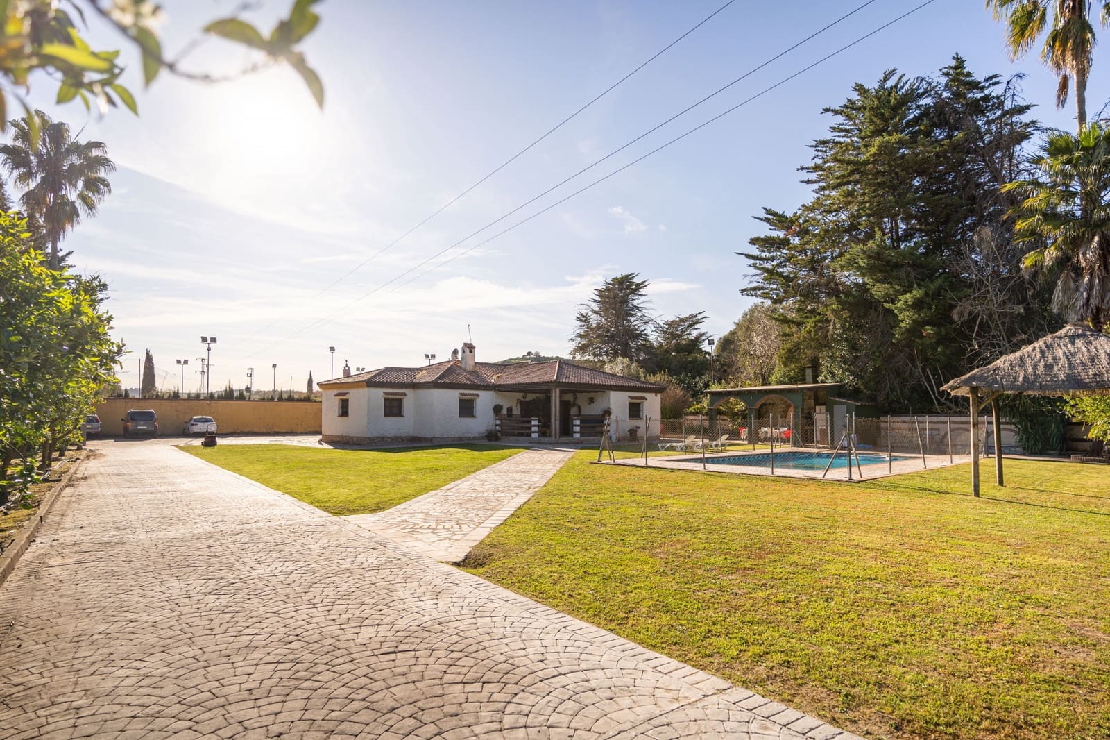 5 soveværelse Finca/Landehus til salg i San Martin del Tesorillo med swimmingpool garage - € 690.000 (Ref: 7793081)