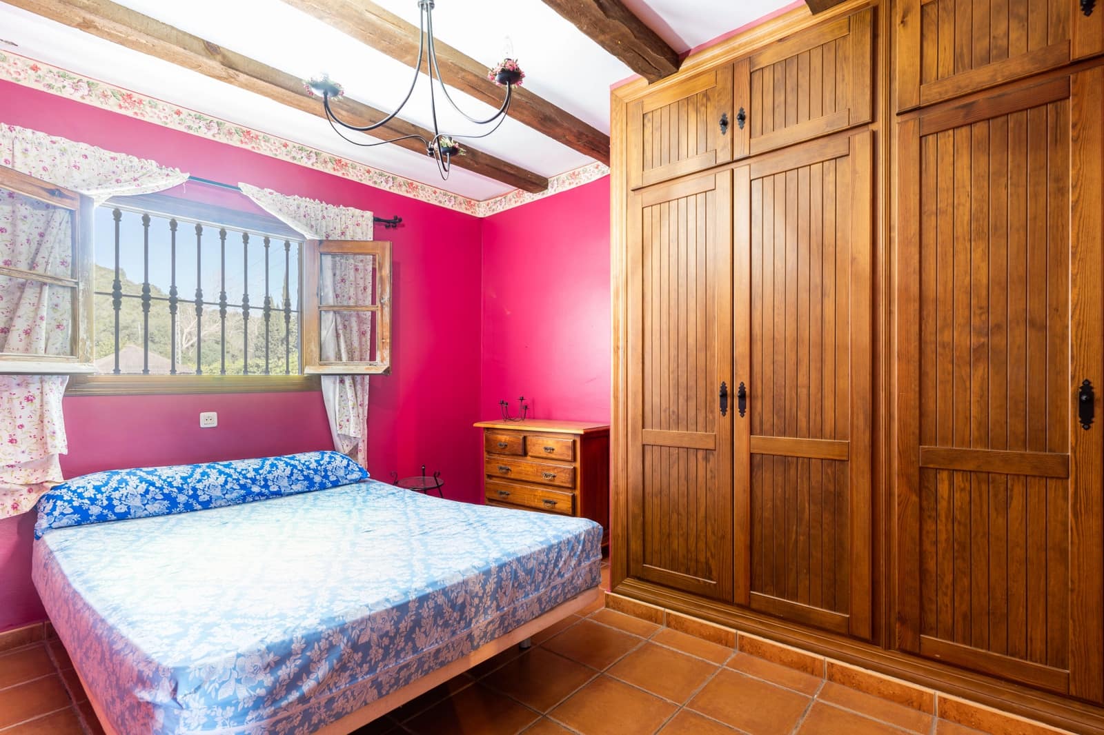 5 soveværelse Finca/Landehus til salg i San Martin del Tesorillo med swimmingpool garage - € 690.000 (Ref: 7793081)