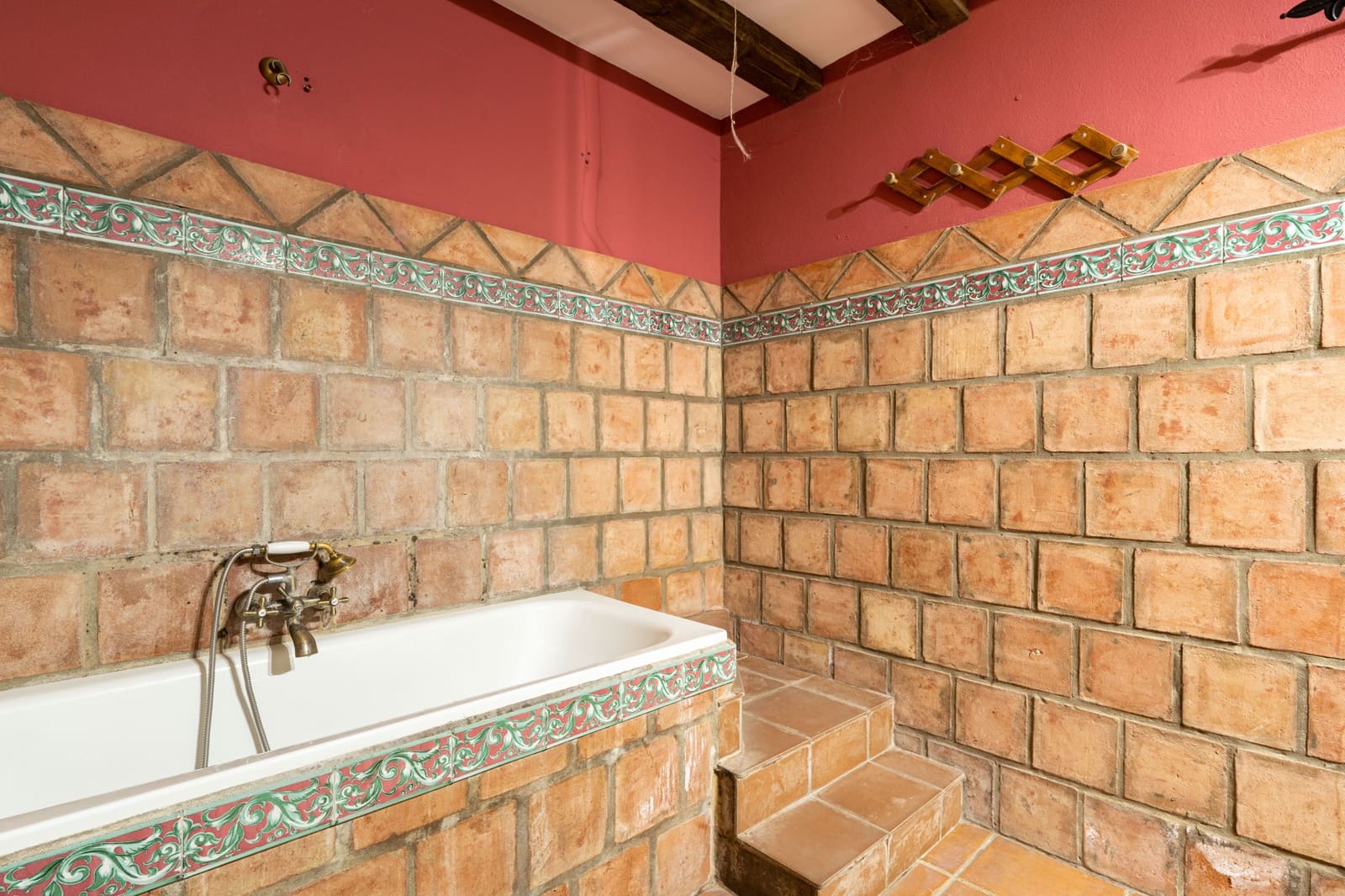 5 bedroom Finca/Country House for sale in San Martin del Tesorillo with pool garage - € 690,000 (Ref: 7793081)