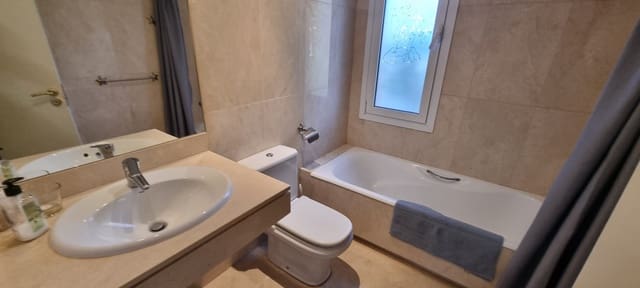 2 chambre Appartement à vendre à La Duquesa / Puerto de la Duquesa, Manilva avec piscine garage - 435 000 € (Ref: 7793083)