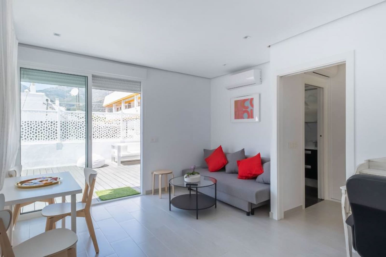 6 slaapkamer Villa te koop in Marbella - € 1.250.000 (Ref: 7793087)