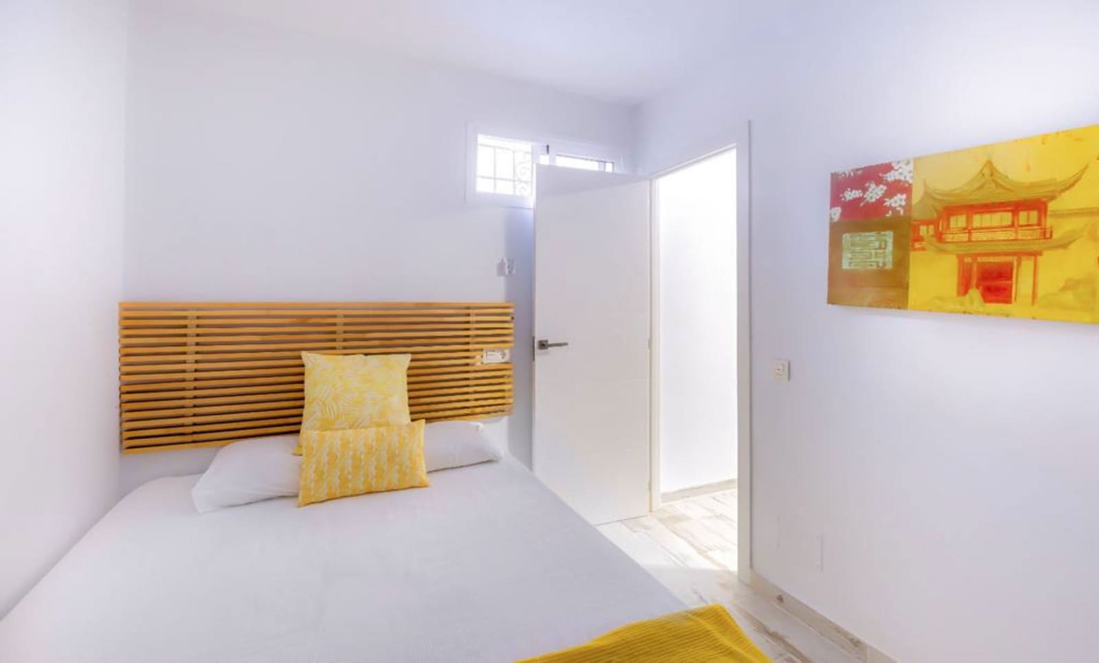 6 slaapkamer Villa te koop in Marbella - € 1.250.000 (Ref: 7793087)