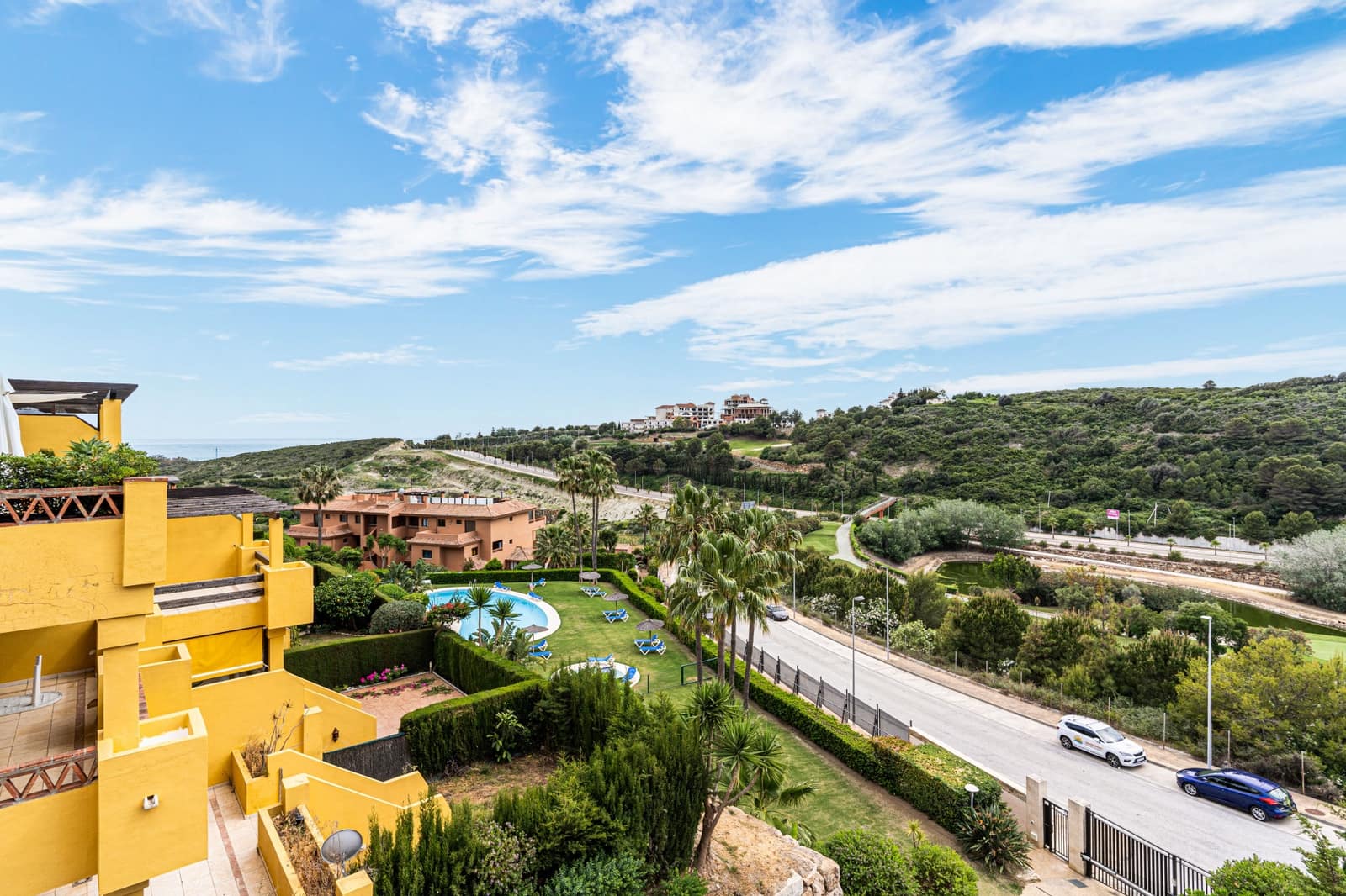 3 slaapkamer Penthouse te koop in Casares met zwembad garage - € 535.000 (Ref: 7793101)