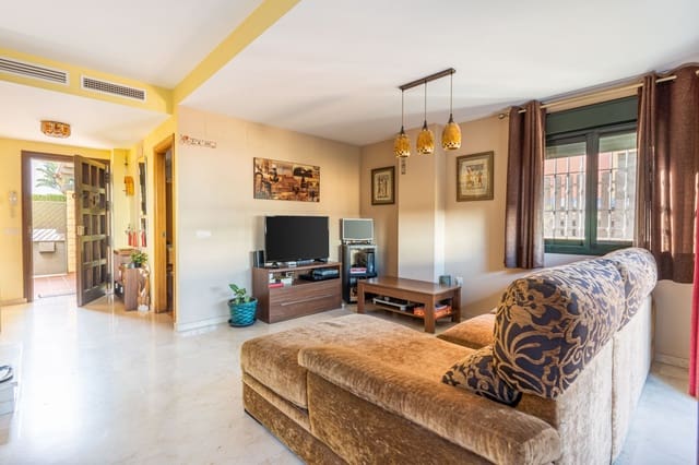 3 quarto Casa em Banda para venda em Cancelada, Estepona com piscina - 485 000 € (Ref: 7793102)