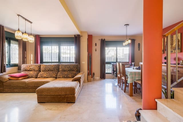 3 quarto Casa em Banda para venda em Cancelada, Estepona com piscina - 485 000 € (Ref: 7793102)