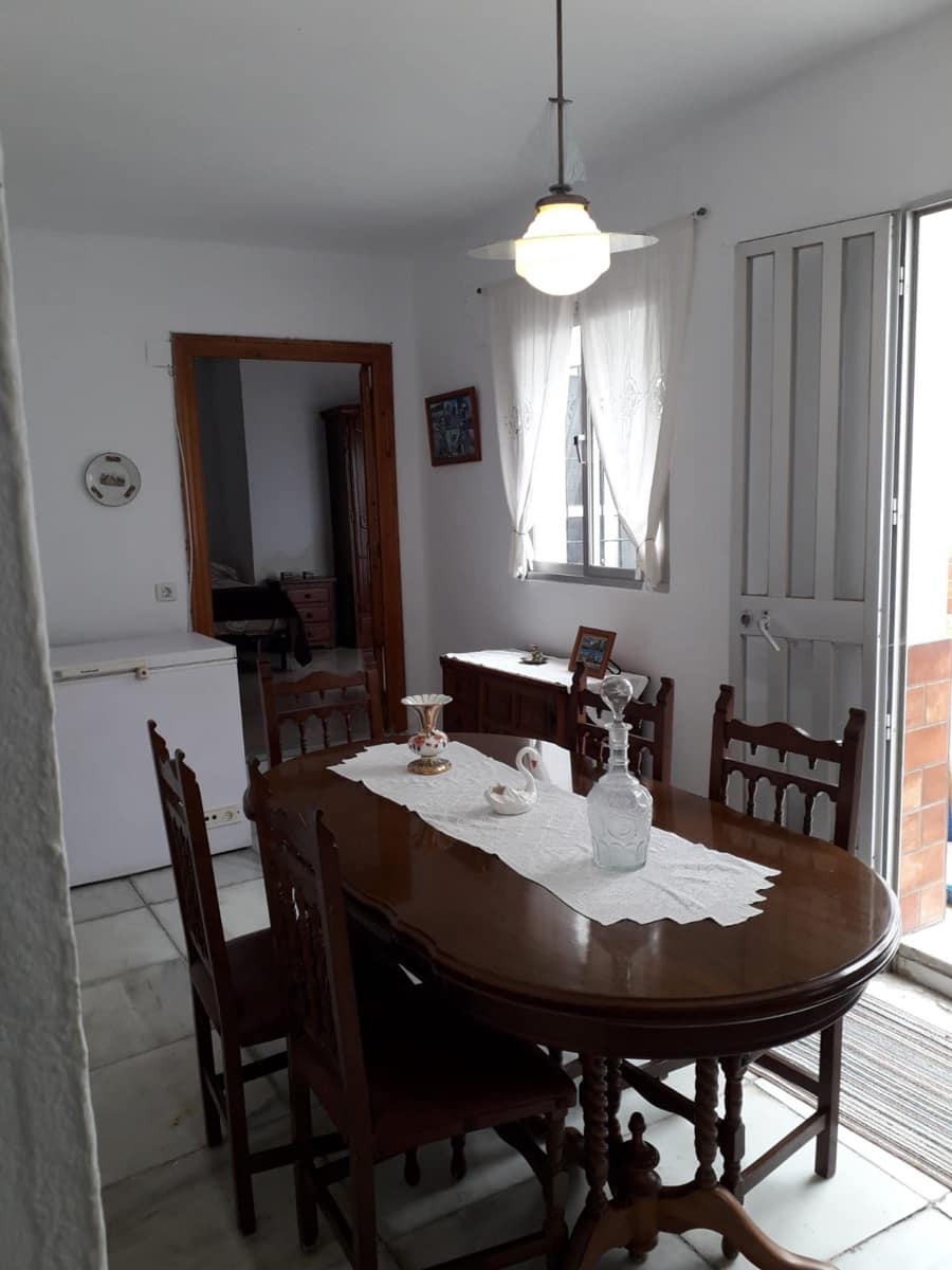 8 soveværelse Byhus til salg i Jimena de la Frontera - € 167.900 (Ref: 7793111)