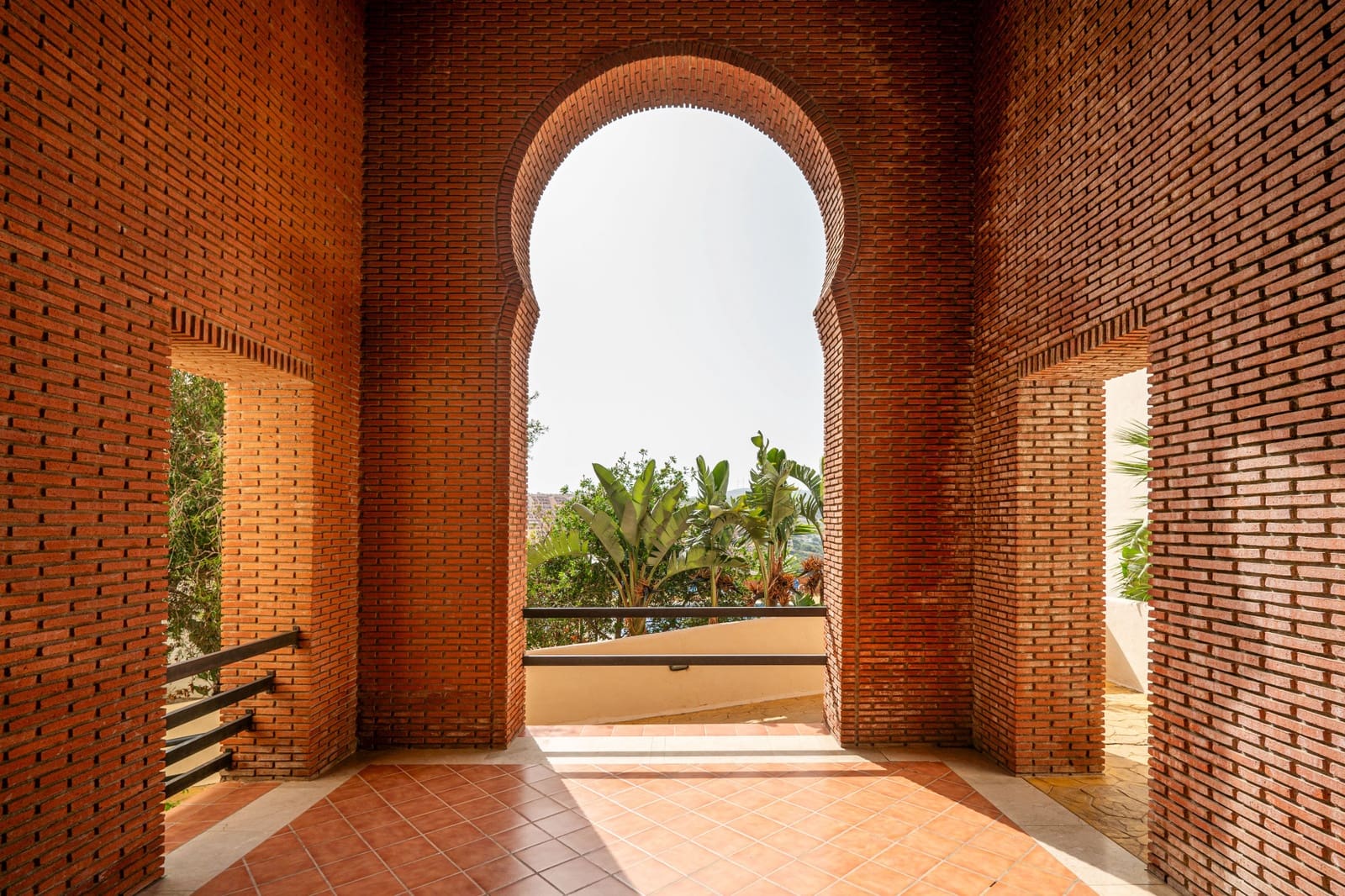 2 soverom Leilighet til salgs i La Duquesa / Puerto de la Duquesa med svømmebasseng garasje - € 269 500 (Ref: 7793138)