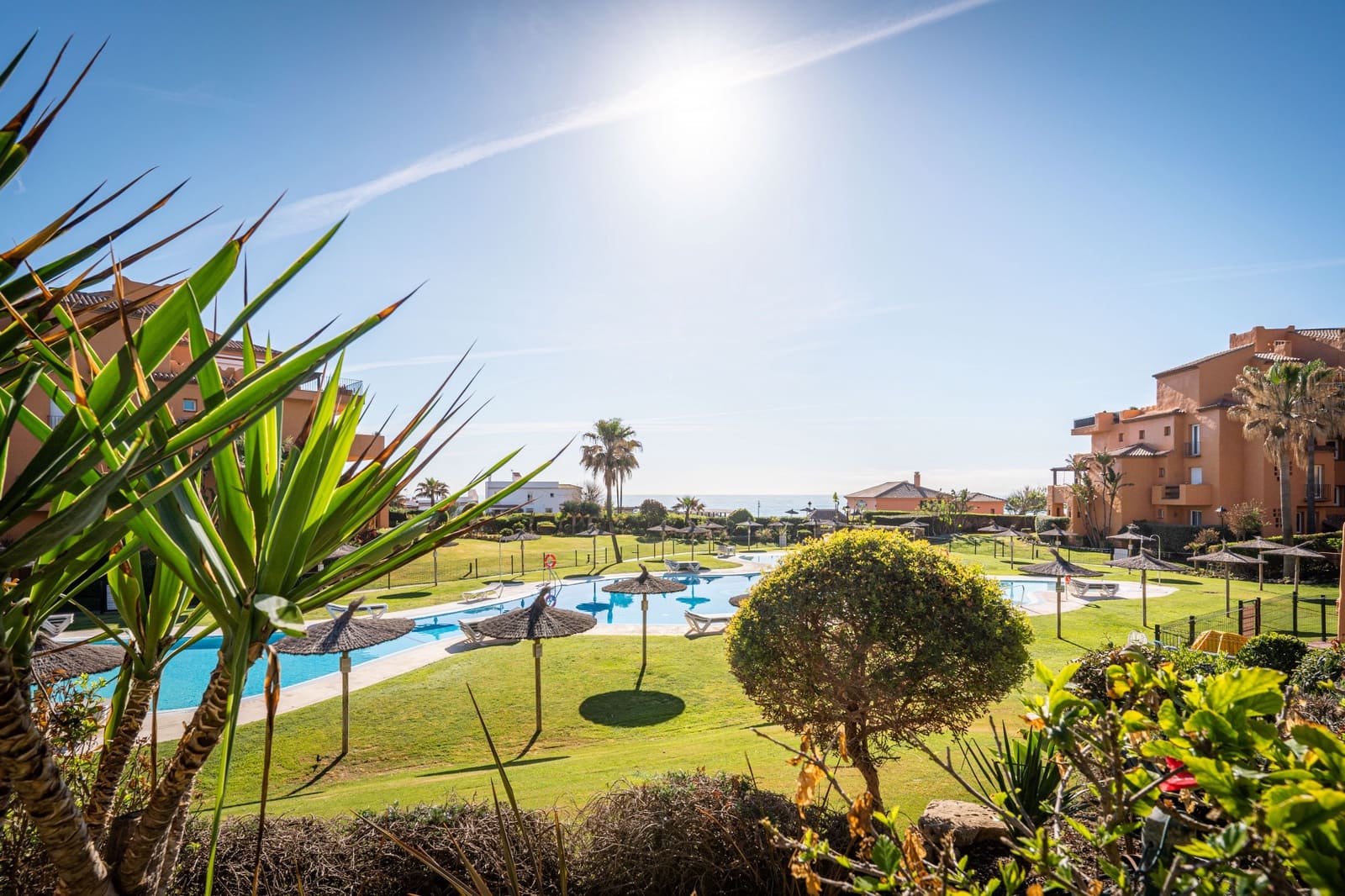 3 soveværelse Lejlighed til salg i La Duquesa / Puerto de la Duquesa med swimmingpool garage - € 549.950 (Ref: 7793149)