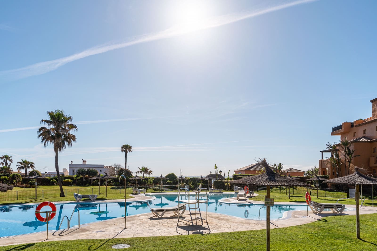 3 soveværelse Lejlighed til salg i La Duquesa / Puerto de la Duquesa med swimmingpool garage - € 549.950 (Ref: 7793149)