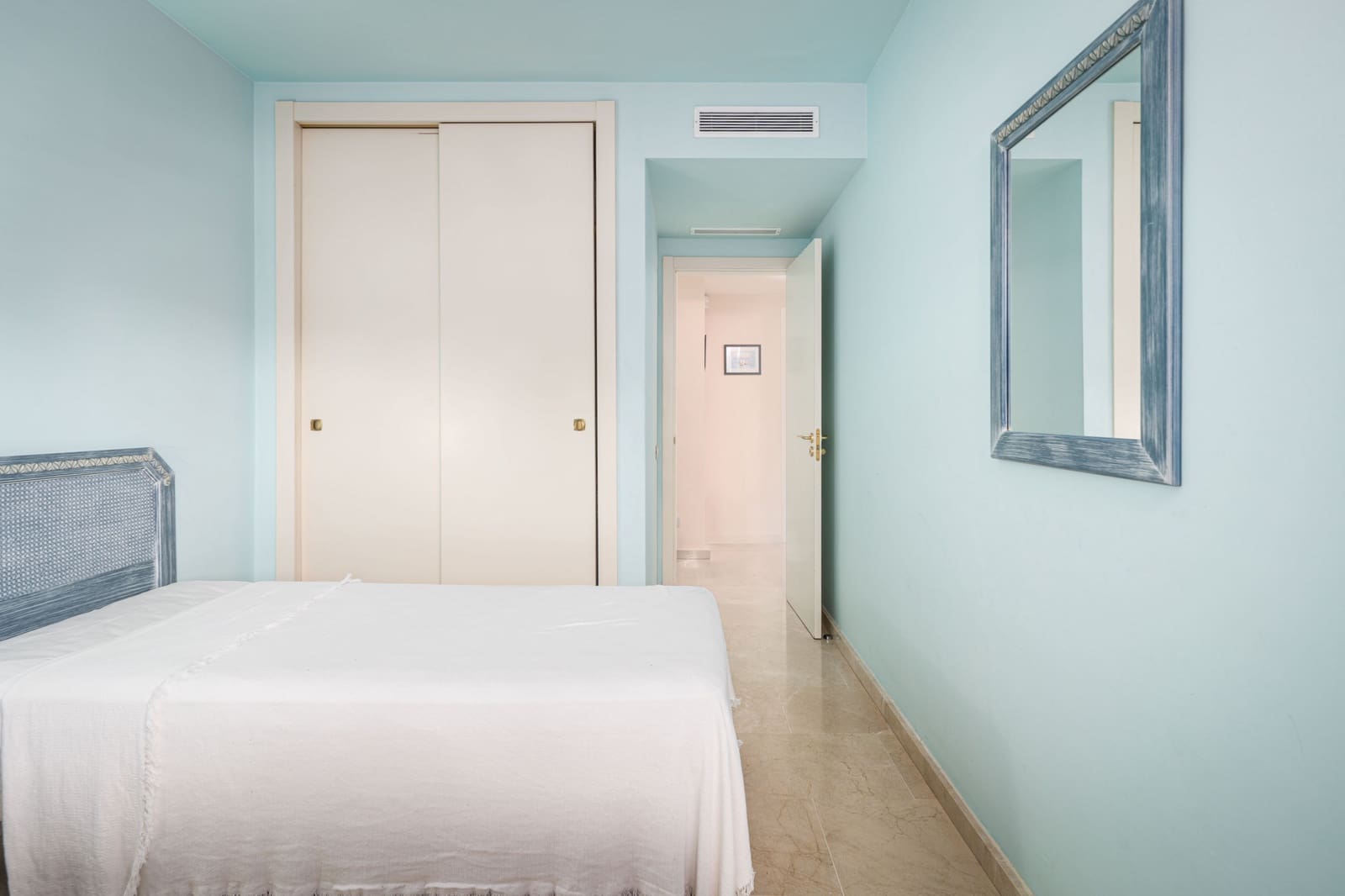 3 soveværelse Lejlighed til salg i La Duquesa / Puerto de la Duquesa med swimmingpool garage - € 549.950 (Ref: 7793149)