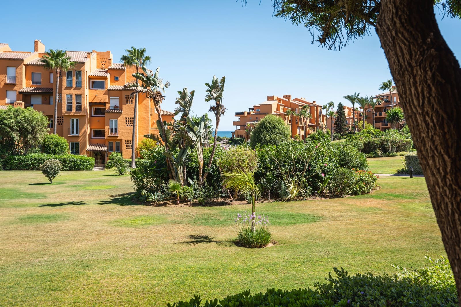 3 soveværelse Lejlighed til salg i La Duquesa / Puerto de la Duquesa med swimmingpool garage - € 549.950 (Ref: 7793149)