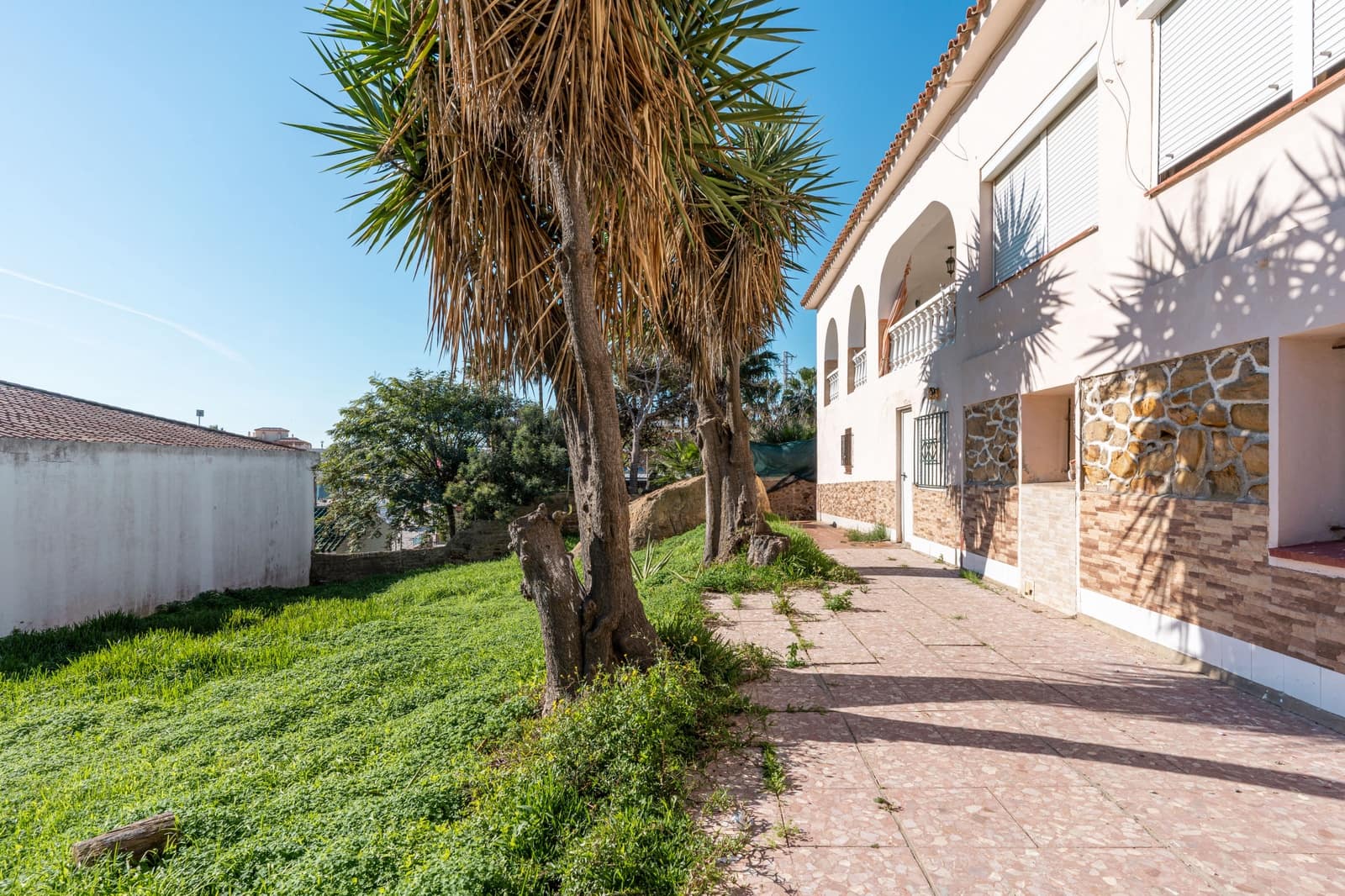 11 sovrum Hotell till salu i Torreguadiaro med pool garage - 1 500 000 € (Ref: 7793194)
