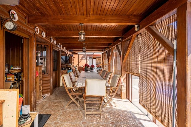 3 bedroom Wooden Home for sale in Estepona with pool garage - € 810,000 (Ref: 7793196)