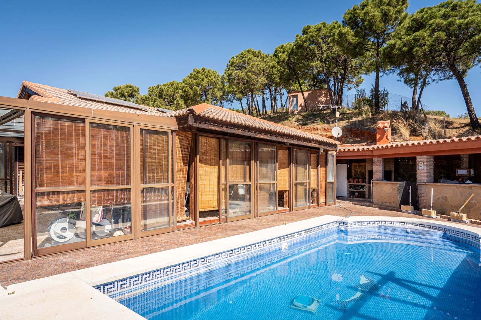 3 quarto Casa de Madeira para venda em Estepona com piscina garagem - 810 000 € (Ref: 7793196)