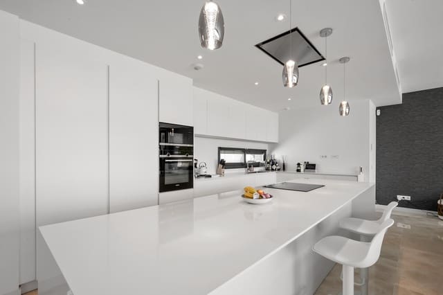 6 soveværelse Villa til salg i Calahonda, Mijas med swimmingpool garage - € 2.100.000 (Ref: 7793198)