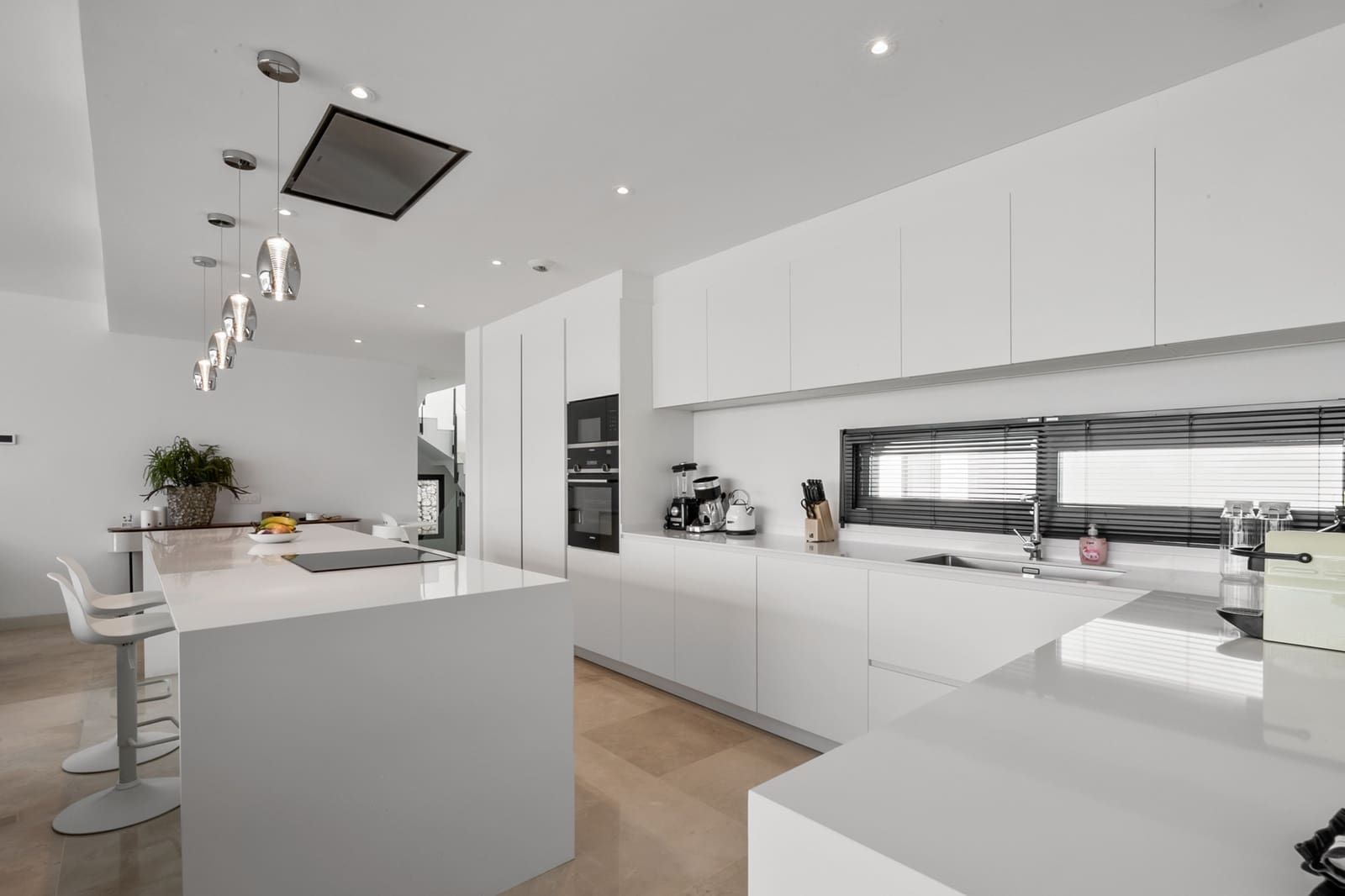 6 slaapkamer Villa te koop in Calahonda met zwembad garage - € 2.100.000 (Ref: 7793198)