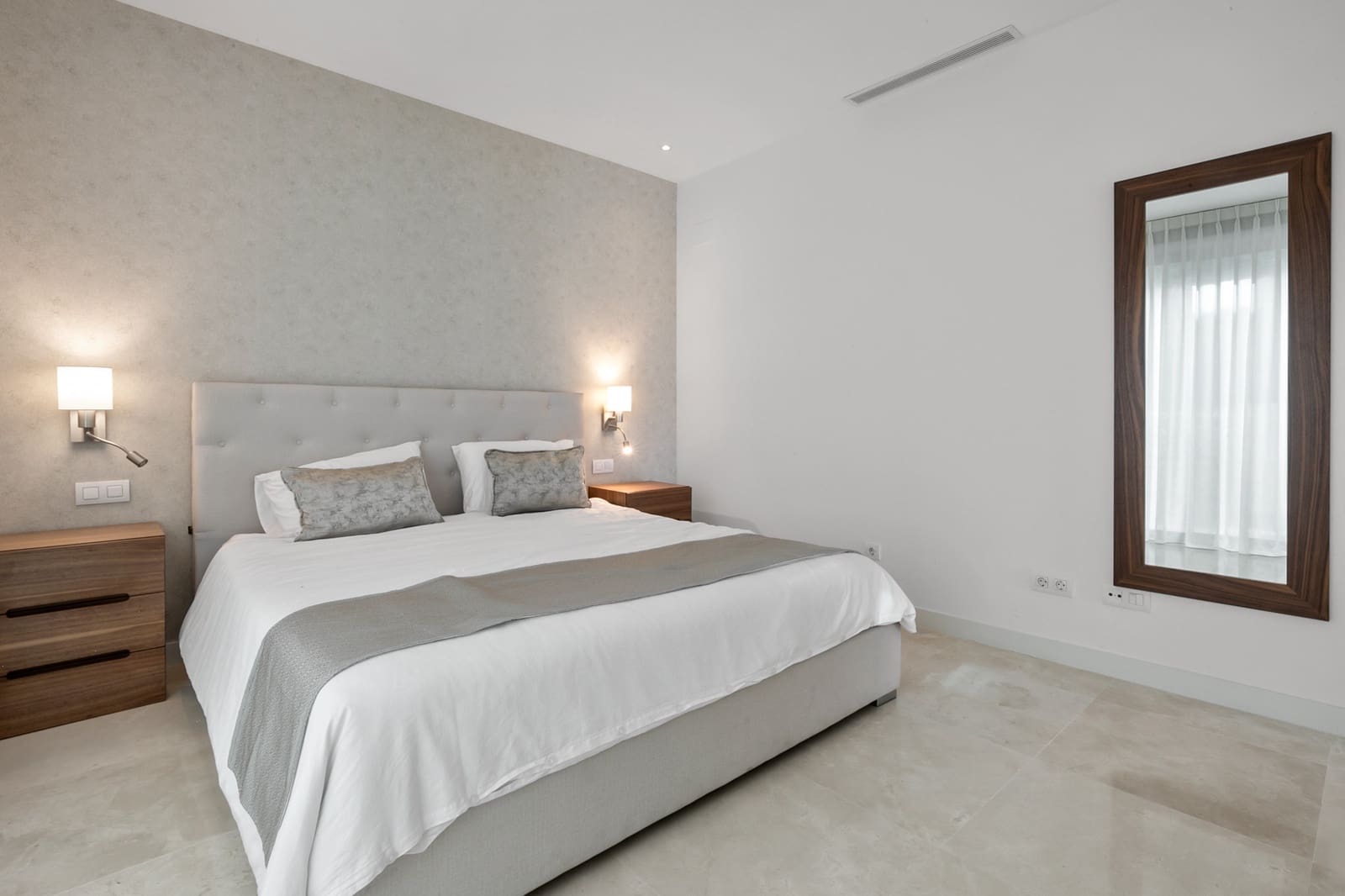 6 slaapkamer Villa te koop in Calahonda met zwembad garage - € 2.100.000 (Ref: 7793198)