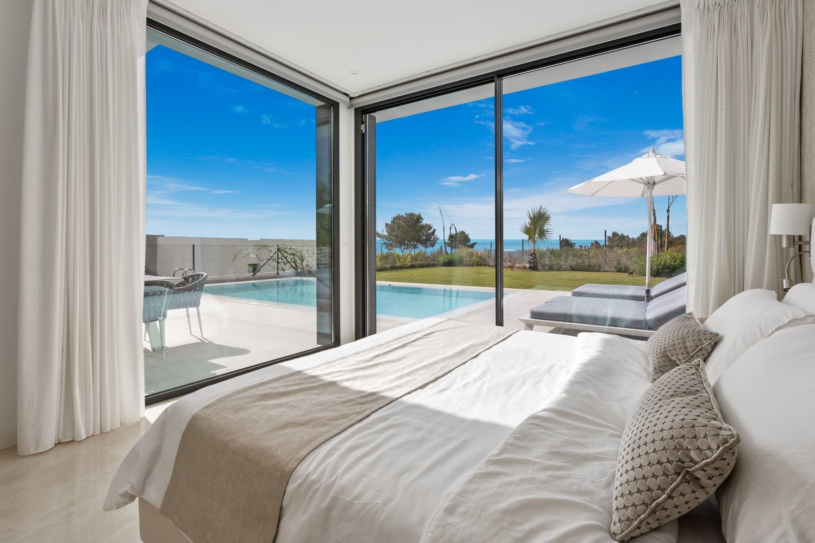 6 slaapkamer Villa te koop in Calahonda met zwembad garage - € 2.100.000 (Ref: 7793198)