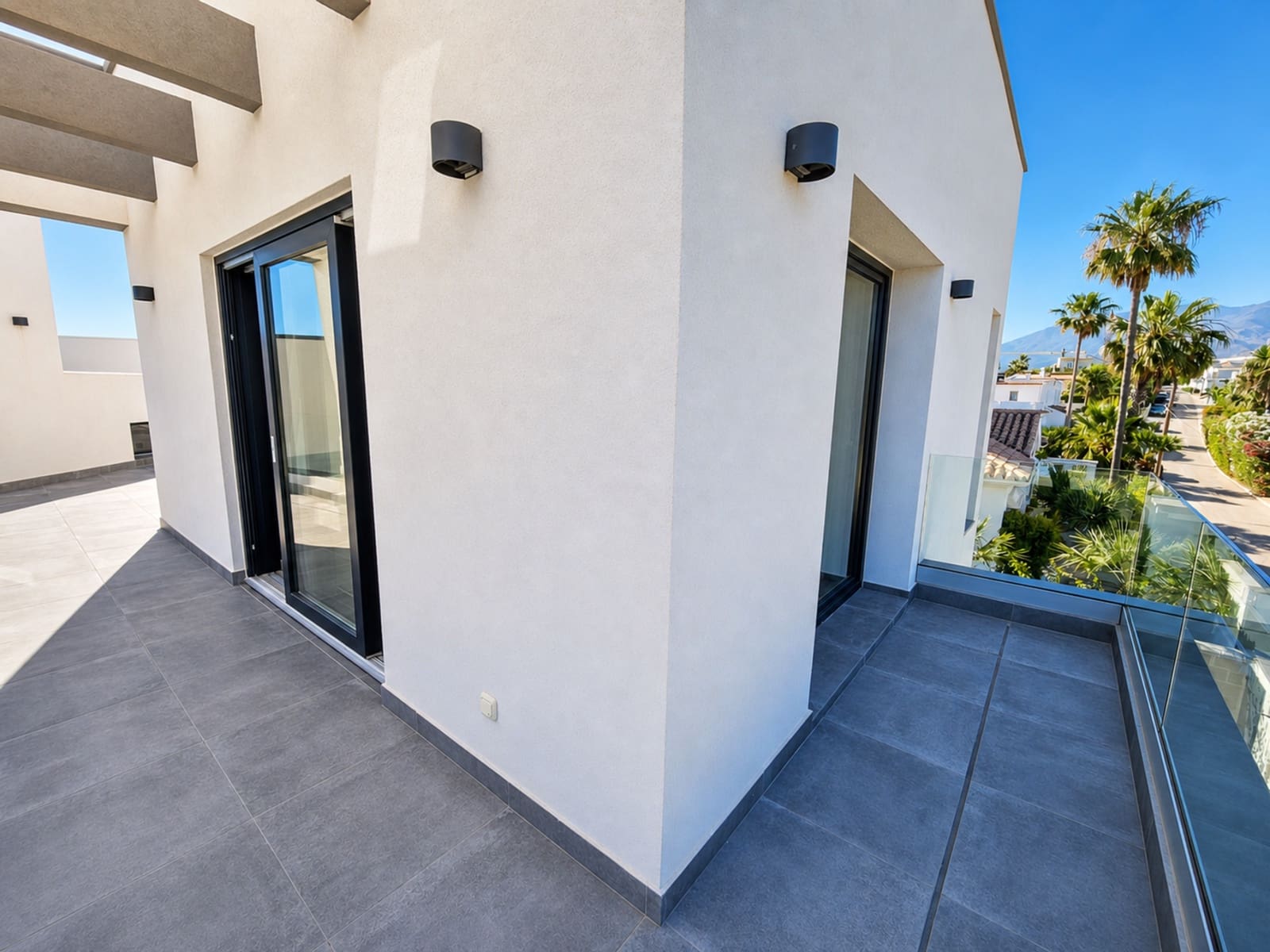 3 slaapkamer Villa te koop in Buenas Noches met zwembad garage - € 1.300.000 (Ref: 7823483)