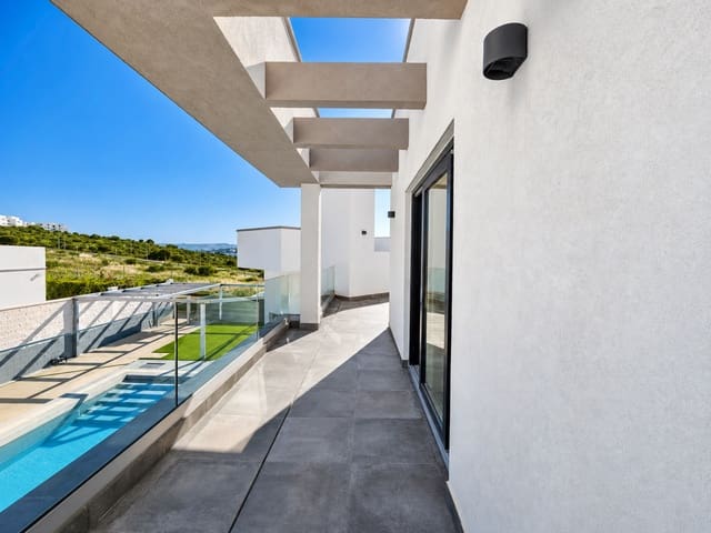 3 soveværelse Villa til salg i Buenas Noches, Estepona med swimmingpool garage - € 1.300.000 (Ref: 7823483)