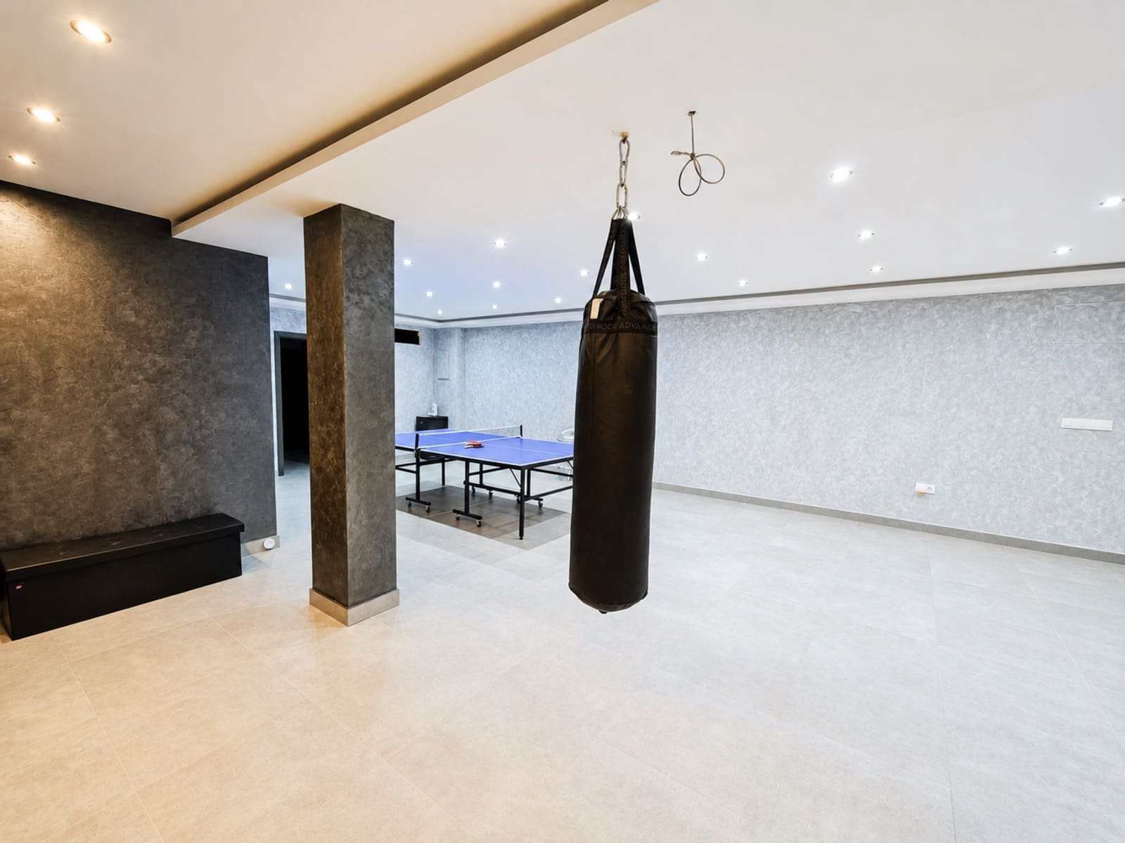 3 slaapkamer Villa te koop in Buenas Noches met zwembad garage - € 1.300.000 (Ref: 7823483)