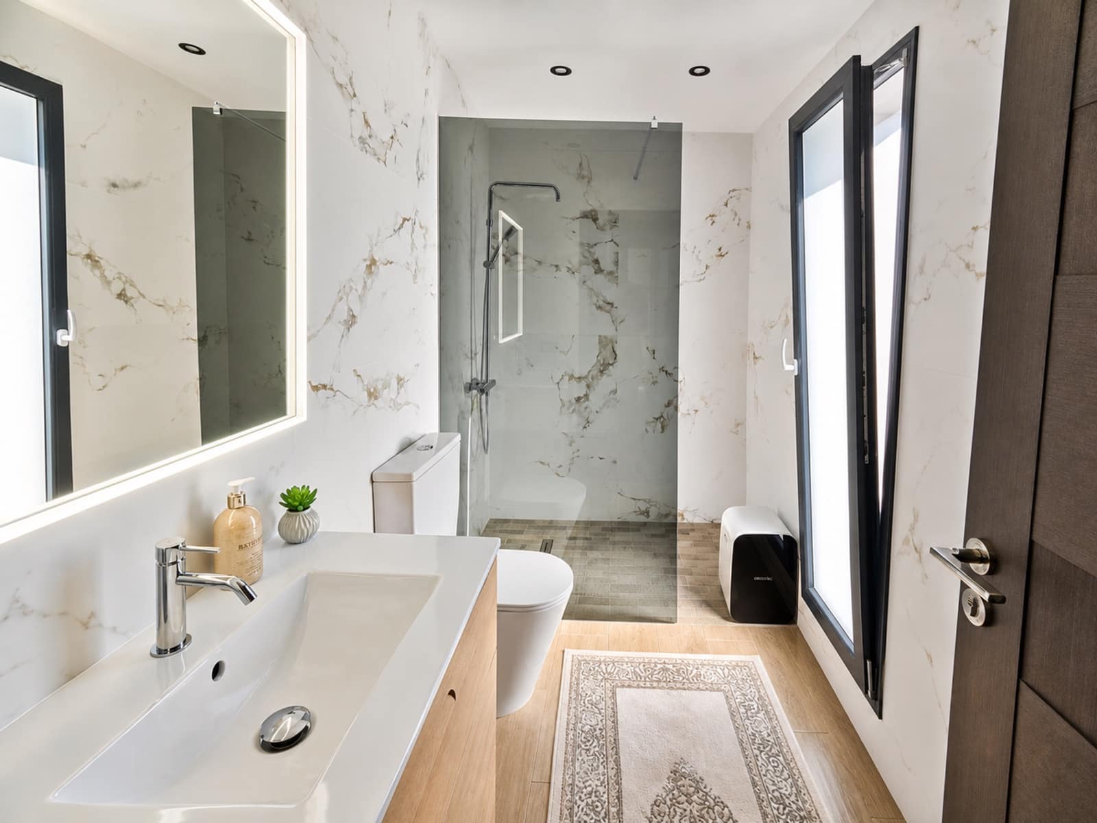 3 slaapkamer Villa te koop in Buenas Noches met zwembad garage - € 1.300.000 (Ref: 7823483)
