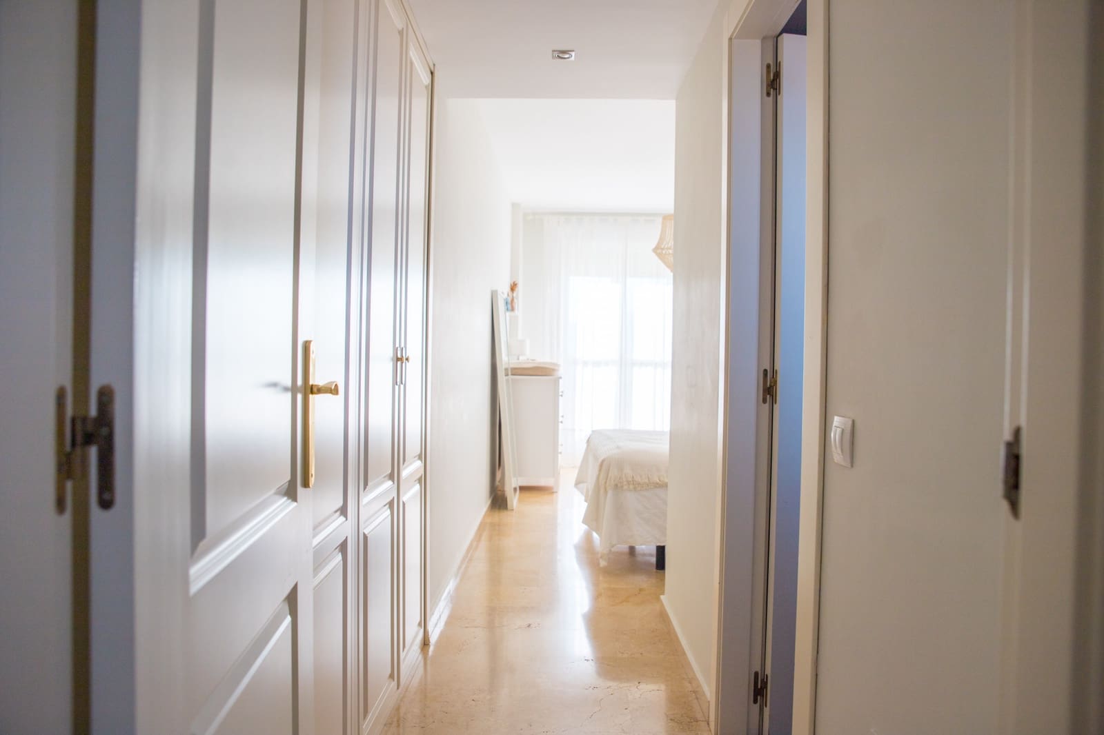 2 soverom Leilighet til salgs i La Duquesa / Puerto de la Duquesa med svømmebasseng garasje - € 250 000 (Ref: 7896200)