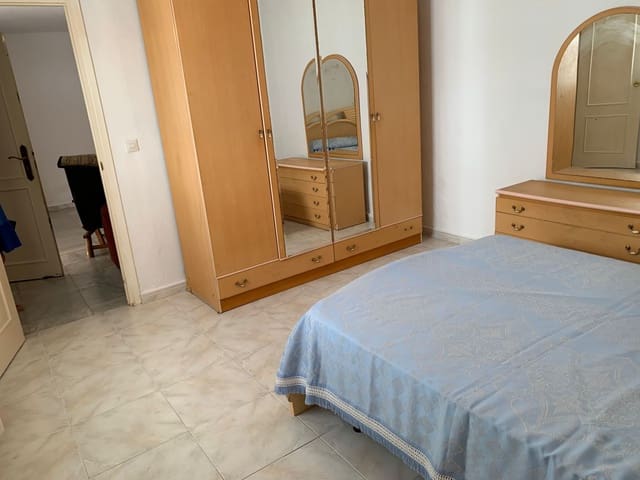 4 soveværelse Semi-Rækkehus til salg i Manilva Pueblo, Manilva - € 235.000 (Ref: 7950514)