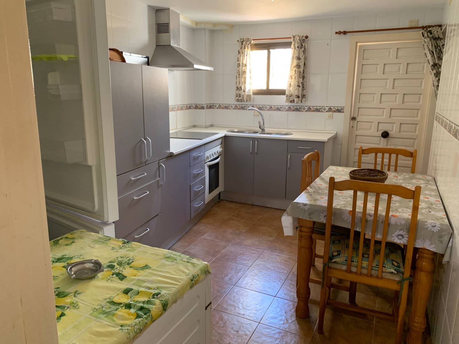 4 soveværelse Semi-Rækkehus til salg i Manilva - € 235.000 (Ref: 7950514)