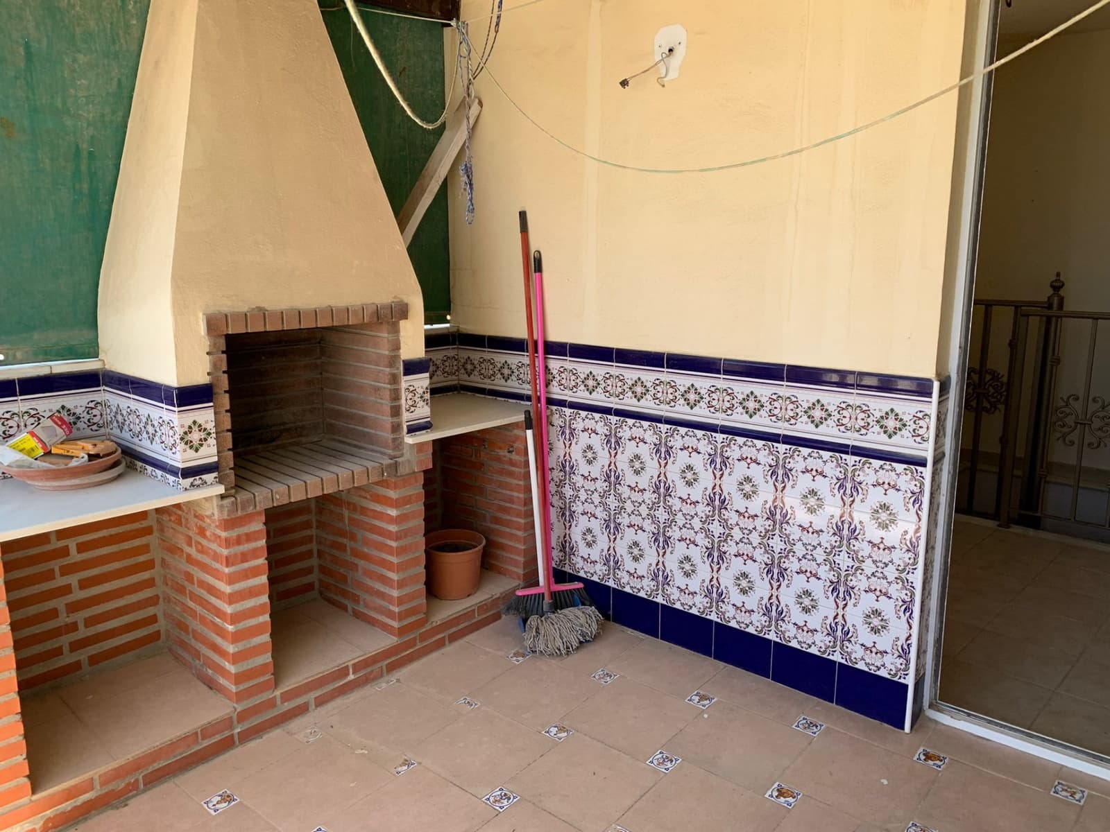 4 soveværelse Semi-Rækkehus til salg i Manilva - € 235.000 (Ref: 7950514)