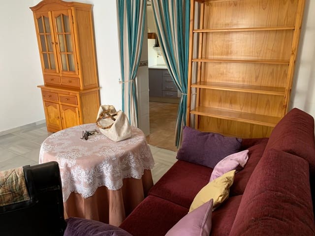 4 soveværelse Semi-Rækkehus til salg i Manilva Pueblo, Manilva - € 235.000 (Ref: 7950514)