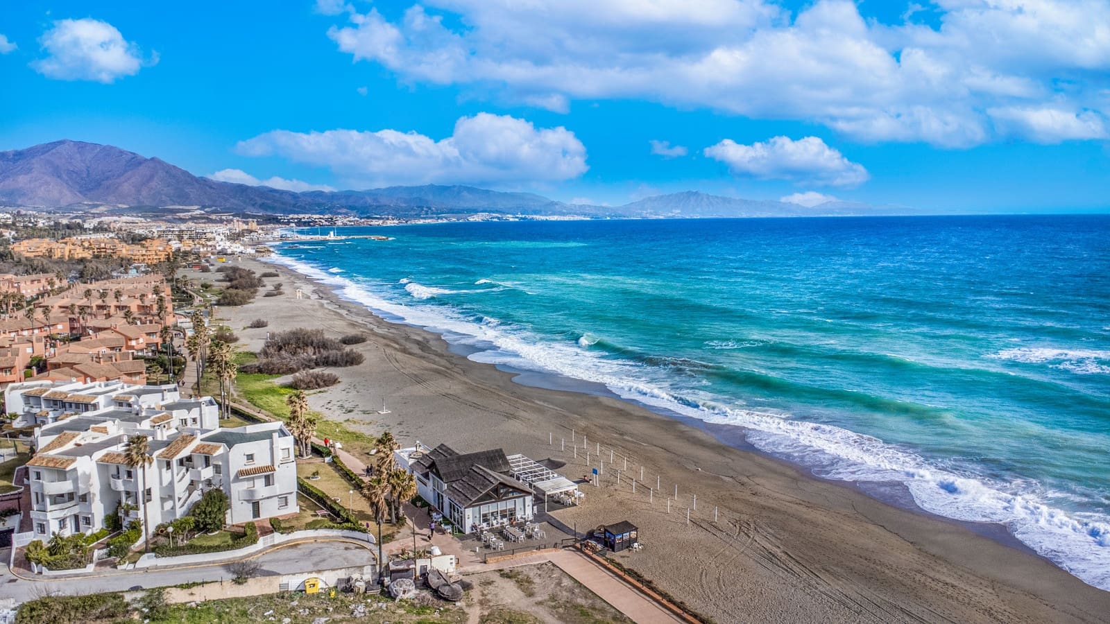 4 soveværelse Semi-Rækkehus til salg i Manilva - € 235.000 (Ref: 7950514)