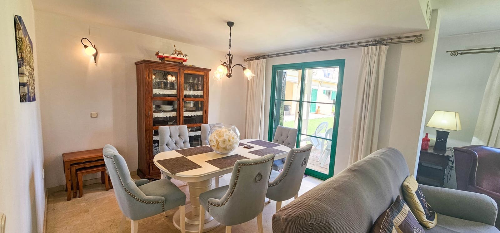 3 soveværelse Strandlejlighed til salg i Bahia de Casares med swimmingpool - € 470.000 (Ref: 8289252)