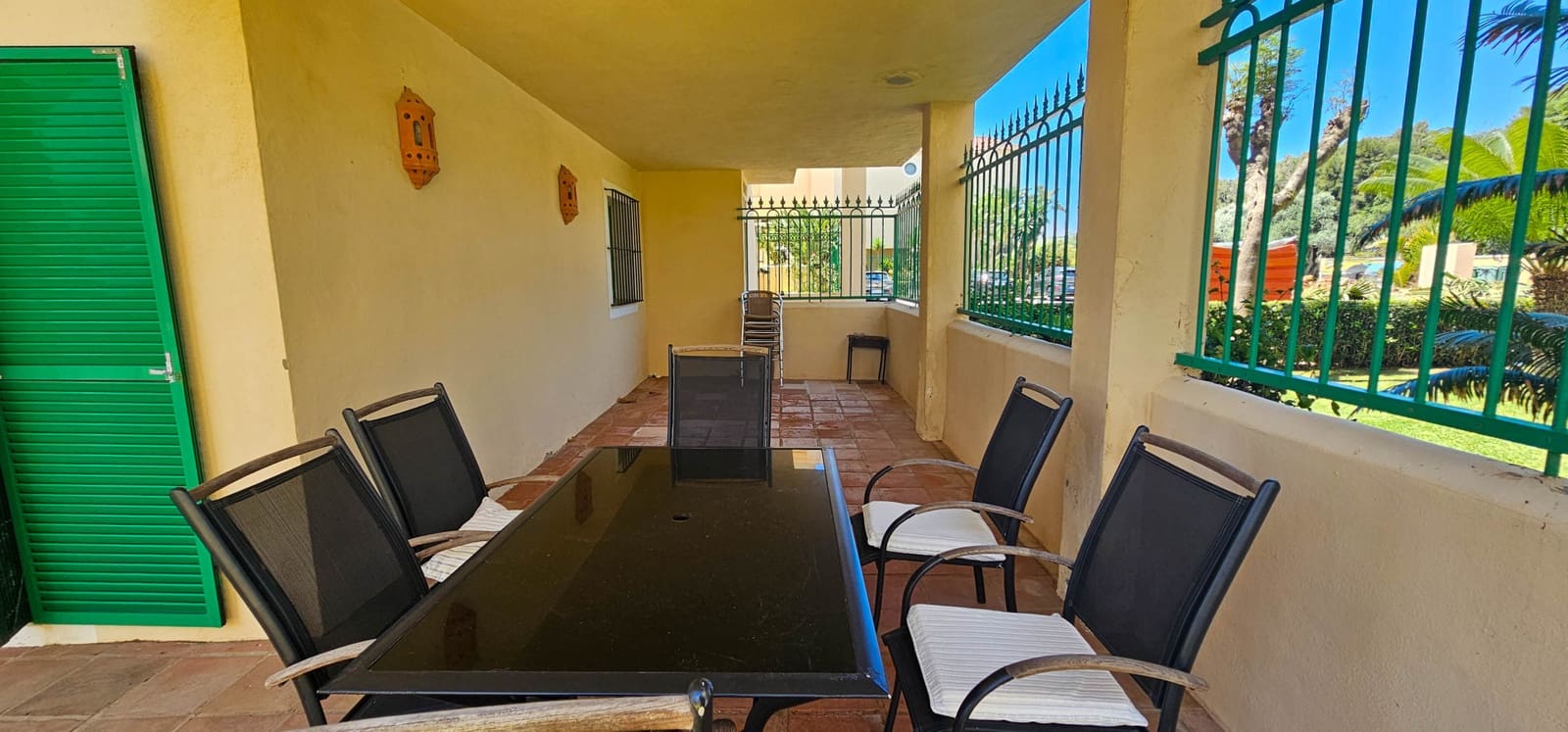 3 soveværelse Strandlejlighed til salg i Bahia de Casares med swimmingpool - € 470.000 (Ref: 8289252)