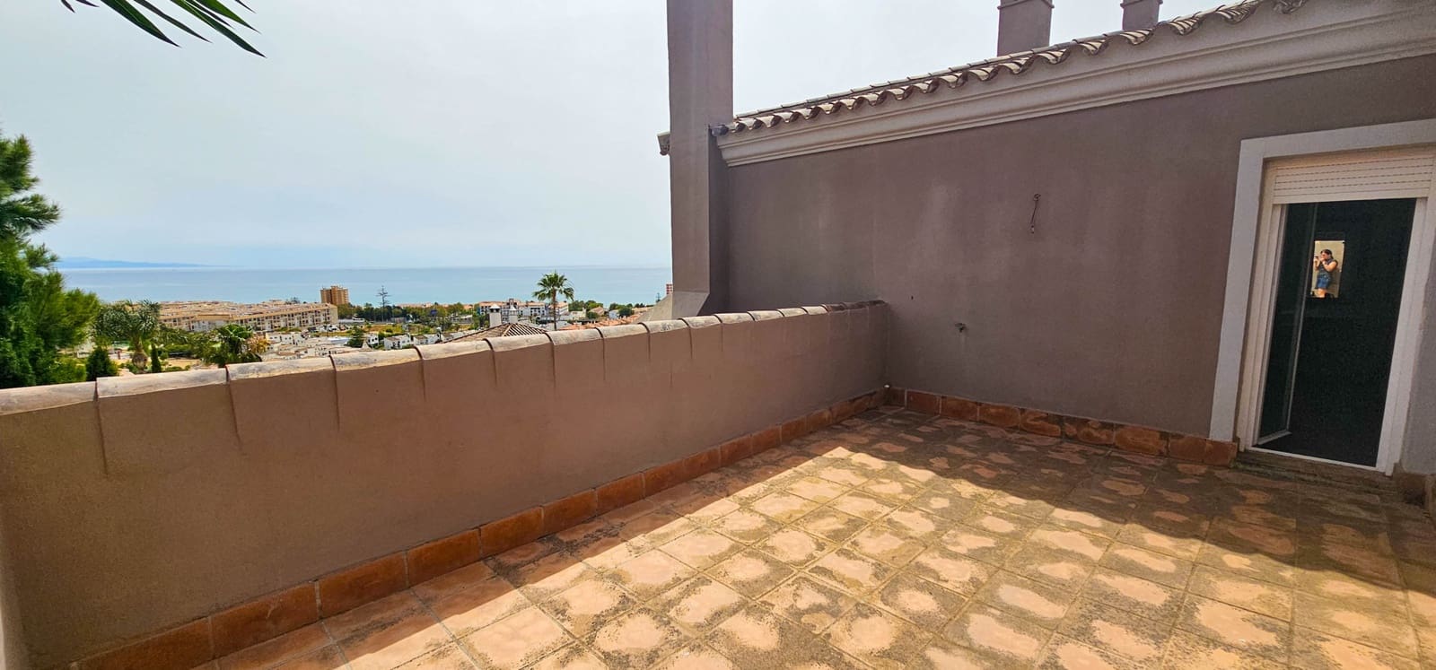 6 soveværelse Villa til salg i La Duquesa / Puerto de la Duquesa med swimmingpool garage - € 790.000 (Ref: 8353816)