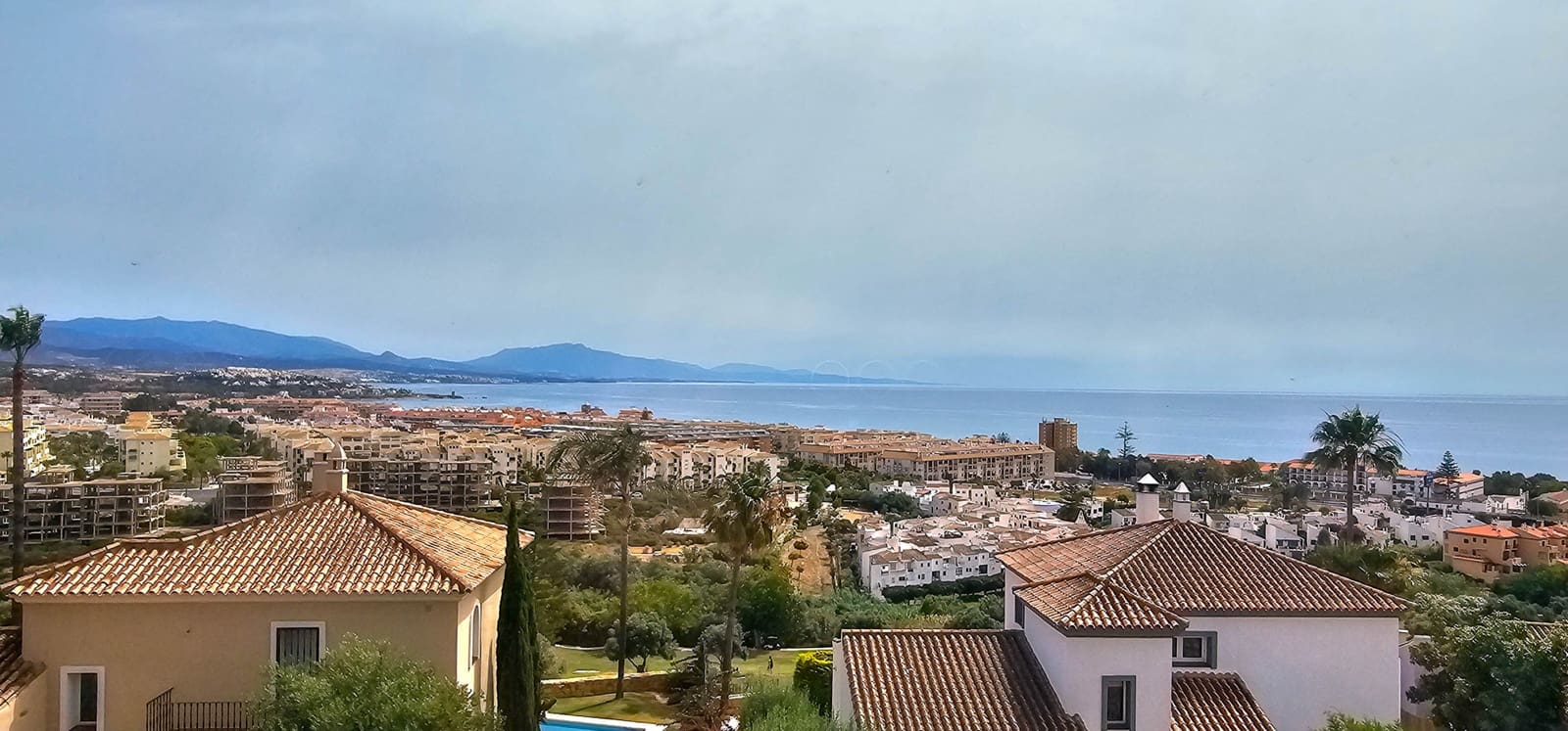 6 soveværelse Villa til salg i La Duquesa / Puerto de la Duquesa med swimmingpool garage - € 790.000 (Ref: 8353816)