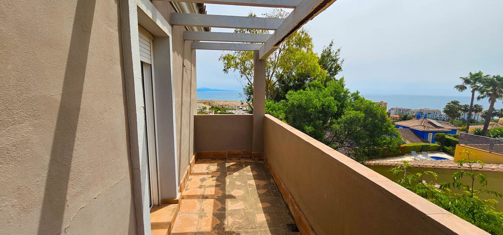 6 soveværelse Villa til salg i La Duquesa / Puerto de la Duquesa med swimmingpool garage - € 790.000 (Ref: 8353816)