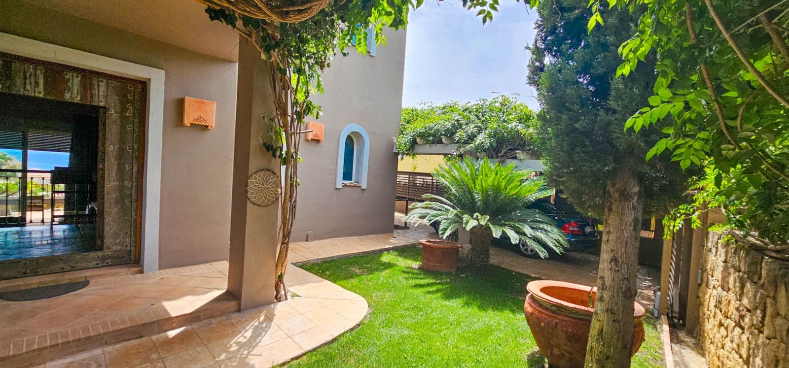 6 soveværelse Villa til salg i La Duquesa / Puerto de la Duquesa med swimmingpool garage - € 790.000 (Ref: 8353816)