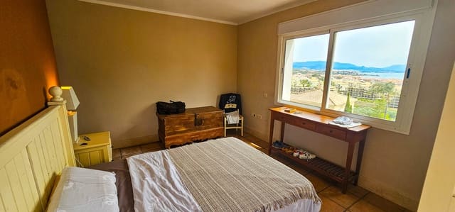 6 slaapkamer Villa te koop in La Duquesa / Puerto de la Duquesa, Manilva met zwembad garage - € 790.000 (Ref: 8353816)