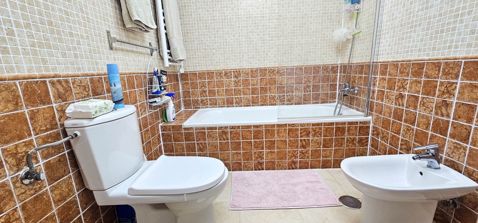 2 soveværelse Lejlighed til salg i La Duquesa / Puerto de la Duquesa med swimmingpool garage - € 270.000 (Ref: 8394831)